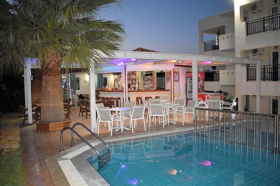 Sunshine Studios & Apartments