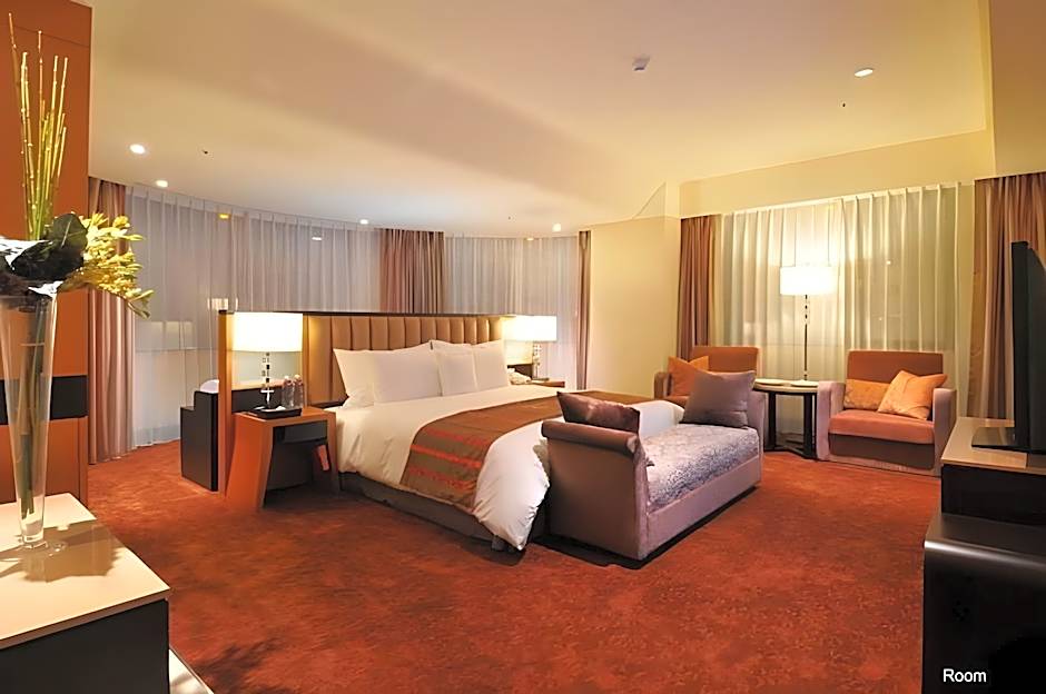 Monarch Skyline International Hotel