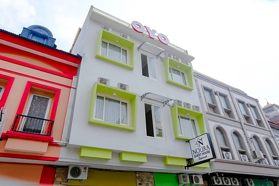OYO 809 Noura Guest House Syariah