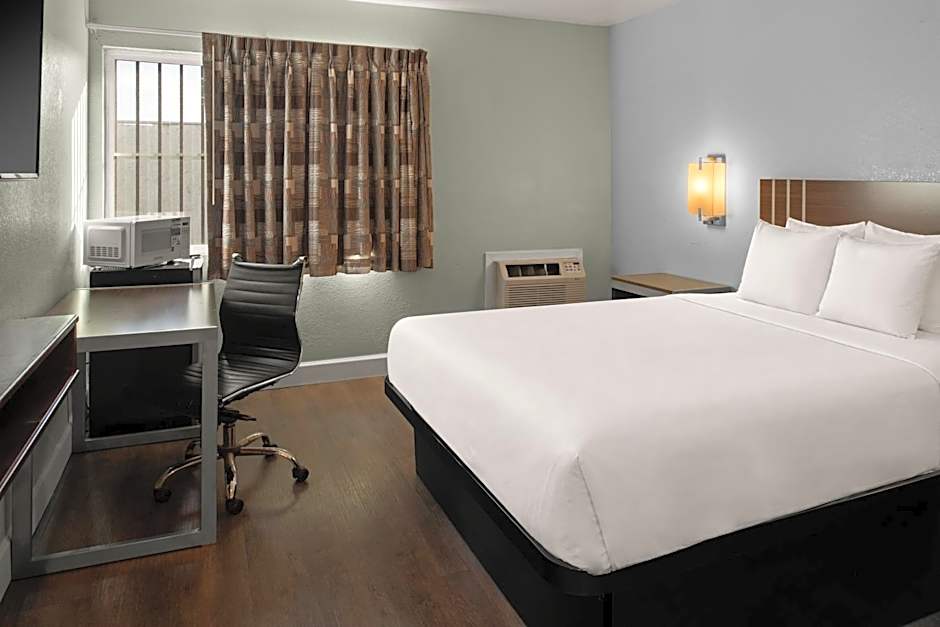 Sand Dollar Inn