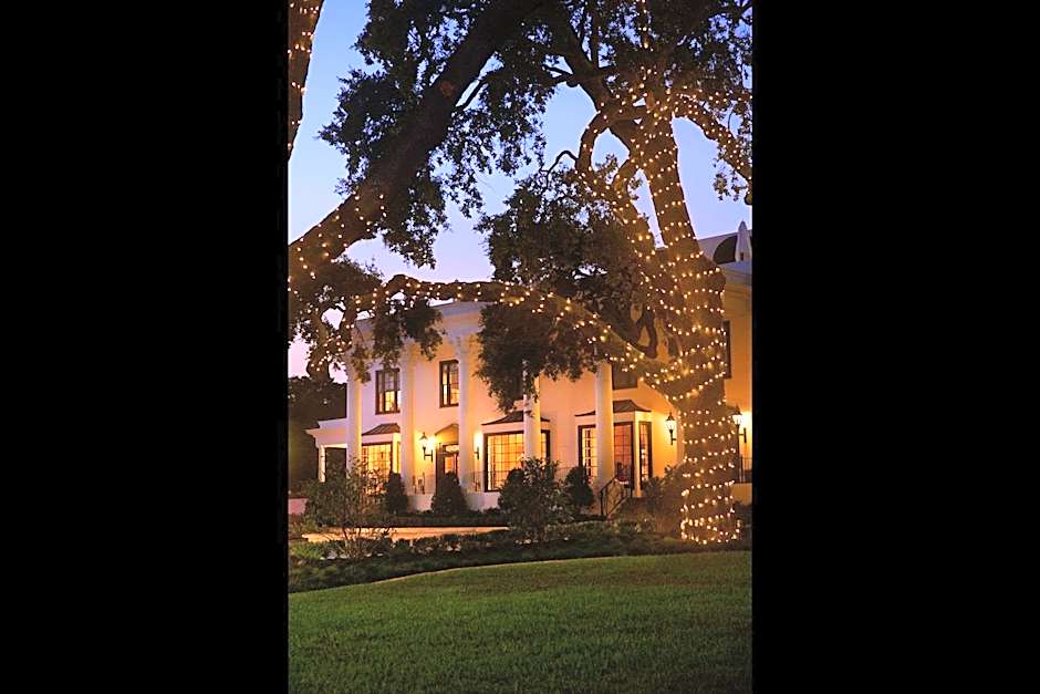 White House Hotel
