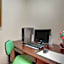 Quality Inn & Suites Clinton - Jackson West