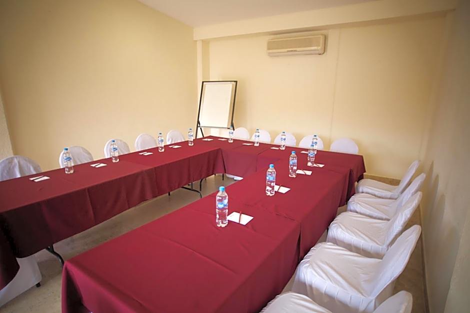 Days Inn by Wyndham Tuxtepec