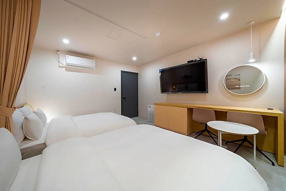 Nomad Anook Hotel Gumi