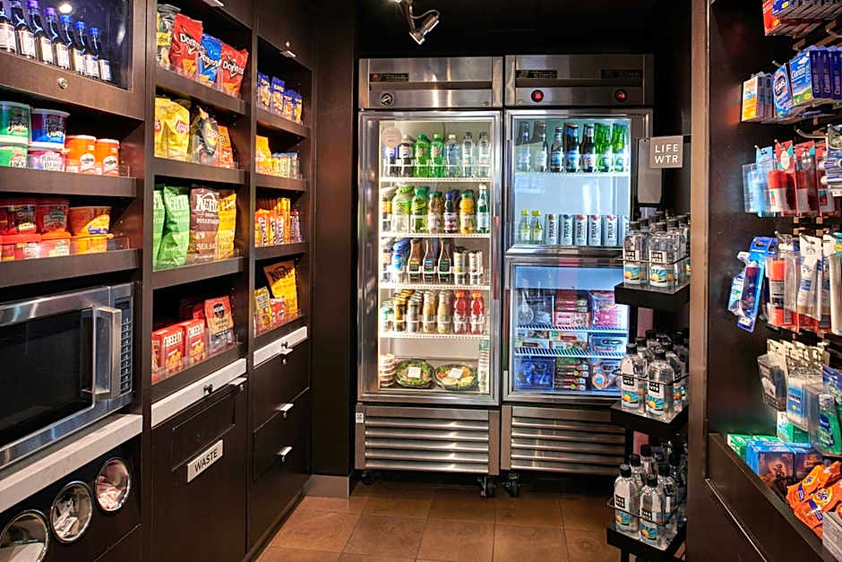 Courtyard By Marriott Detroit Metro Airport Romulus