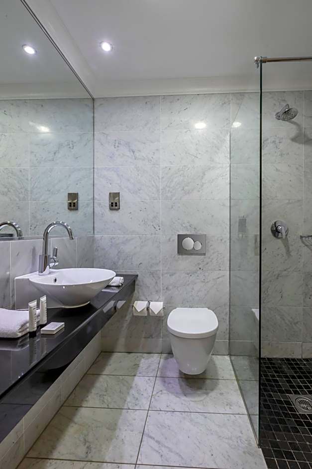 Eyre Square Hotel