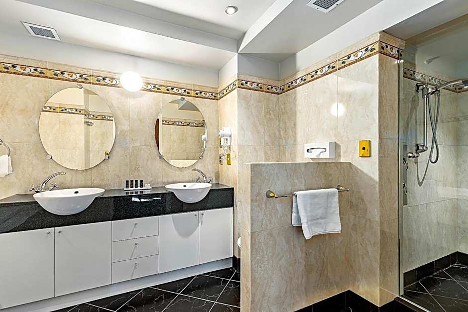 Hotel Elms Christchurch, an Ascend Collection Hotel