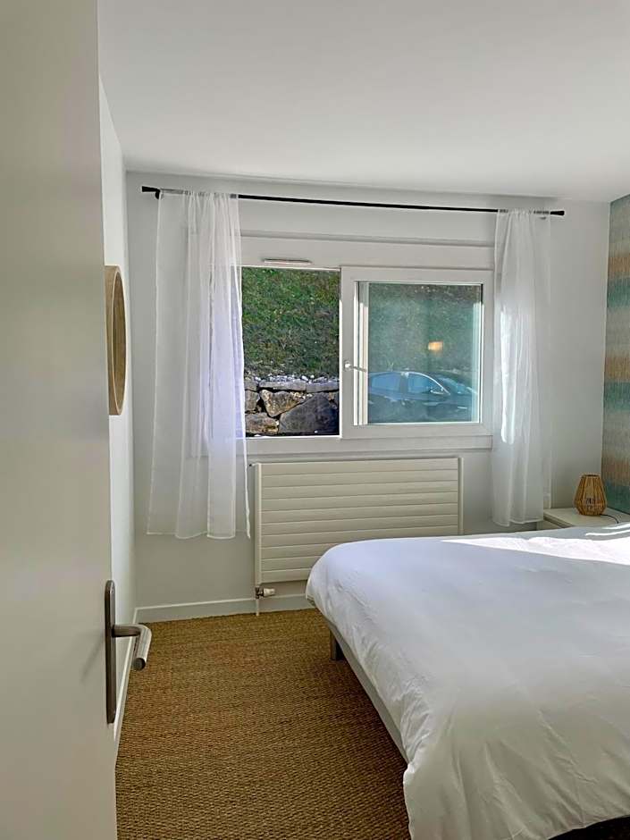 CAMP DE BASE SUR LE LAC DU BOURGET