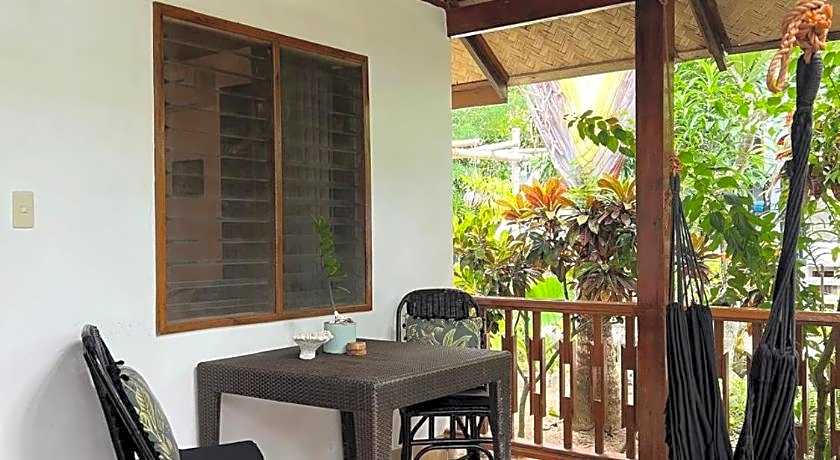 Golden Monkey Beach Hotel