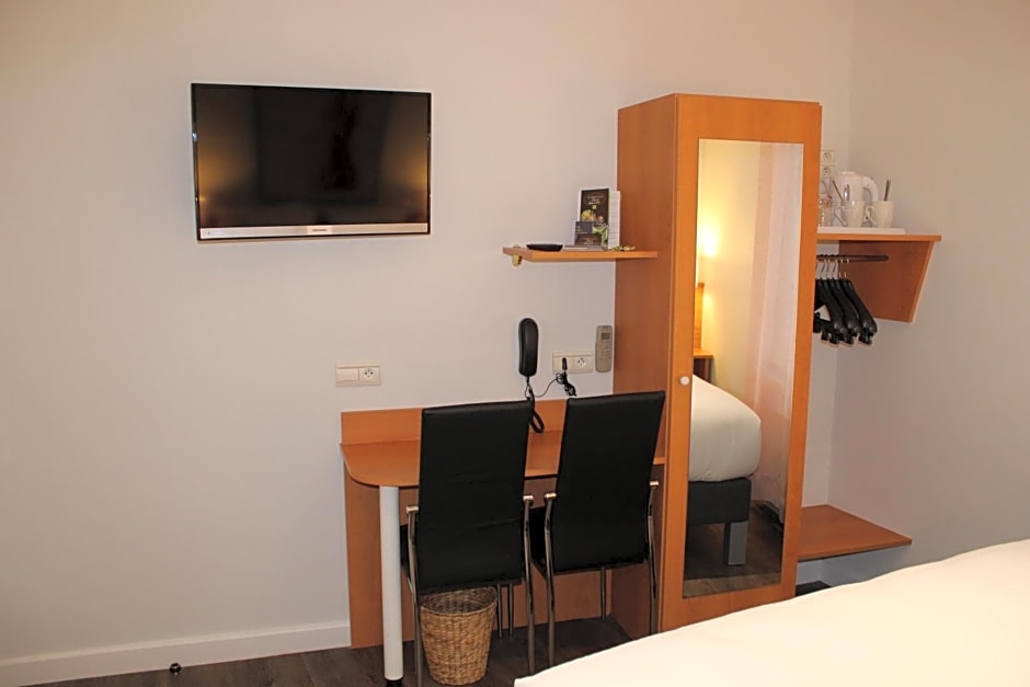 Logis Hotel De Paris