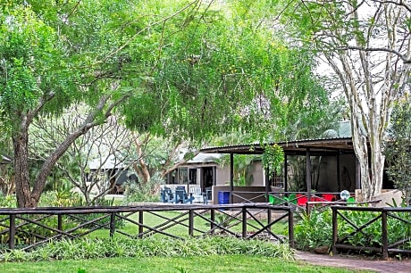Emdoneni Lodge