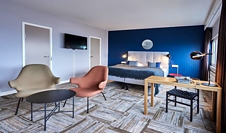 Superior Double or Twin Room with City View