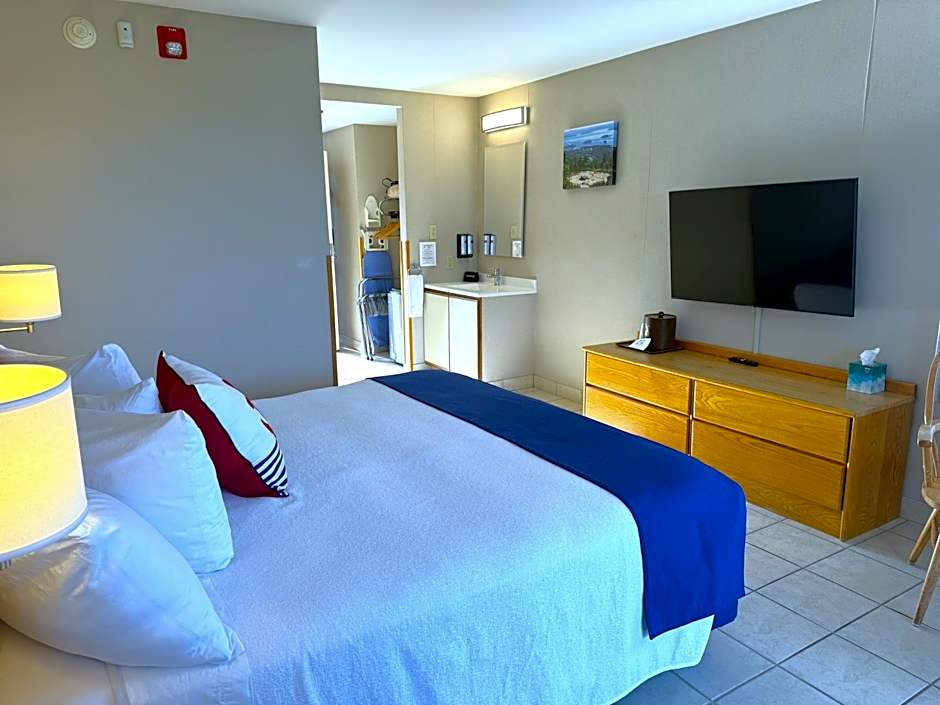 Atlantic Eyrie Lodge