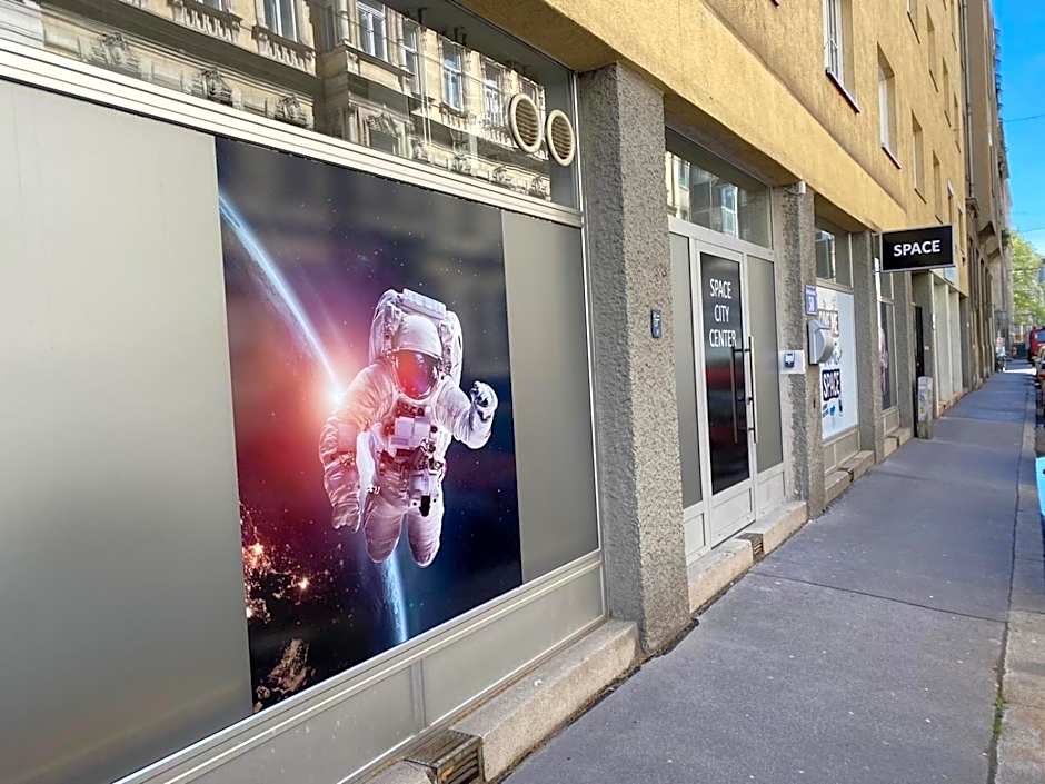 Space Home Apartment - City Center