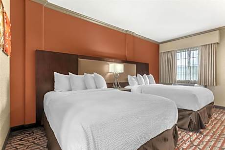 Queen Room with Two Queen Beds and Roll In Shower - Disability Access