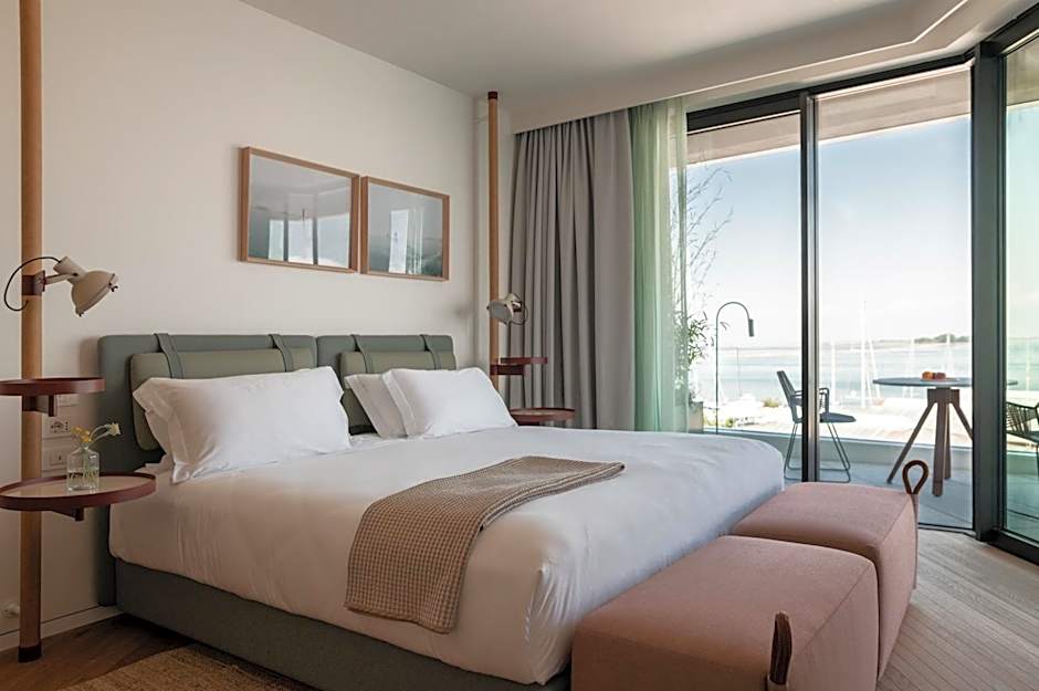 Laguna Faro Suites - Adults Only