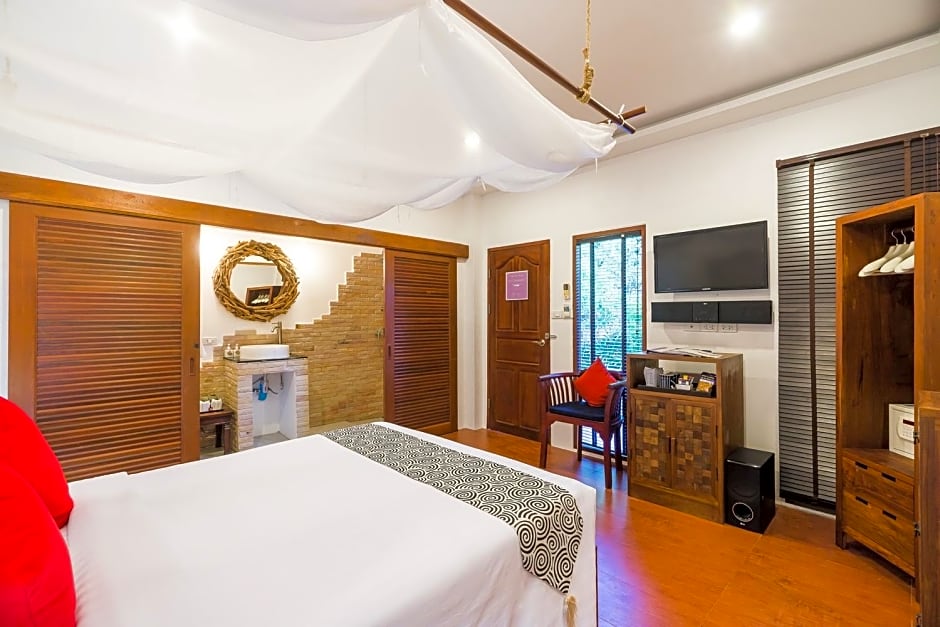 Photo 1 of 18 of Standard Room with Queen Bed