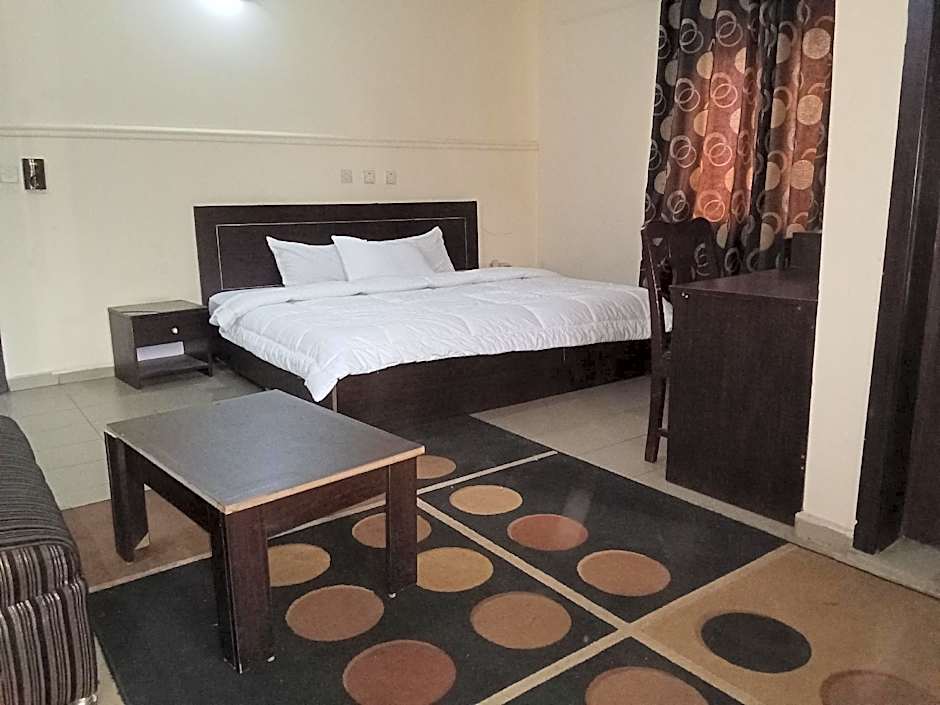 Dreamland Suites