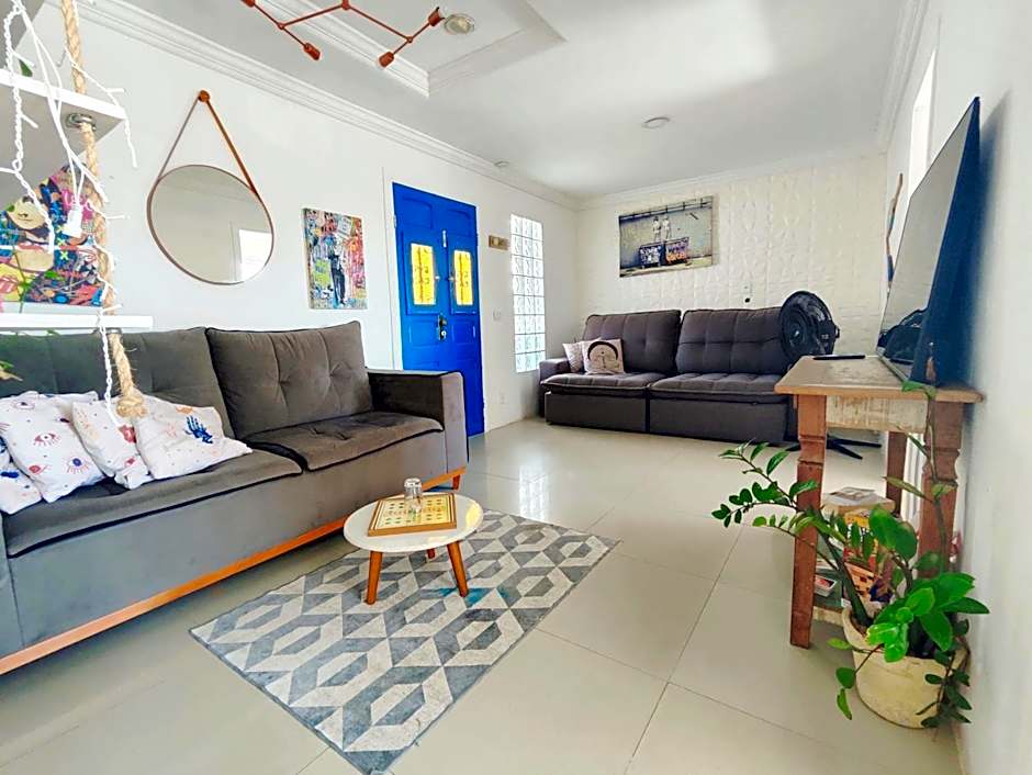 Casa completa a 70 m da praia dos ossos