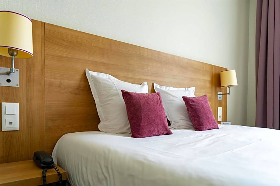 Best Western Rives de Paris La Defense