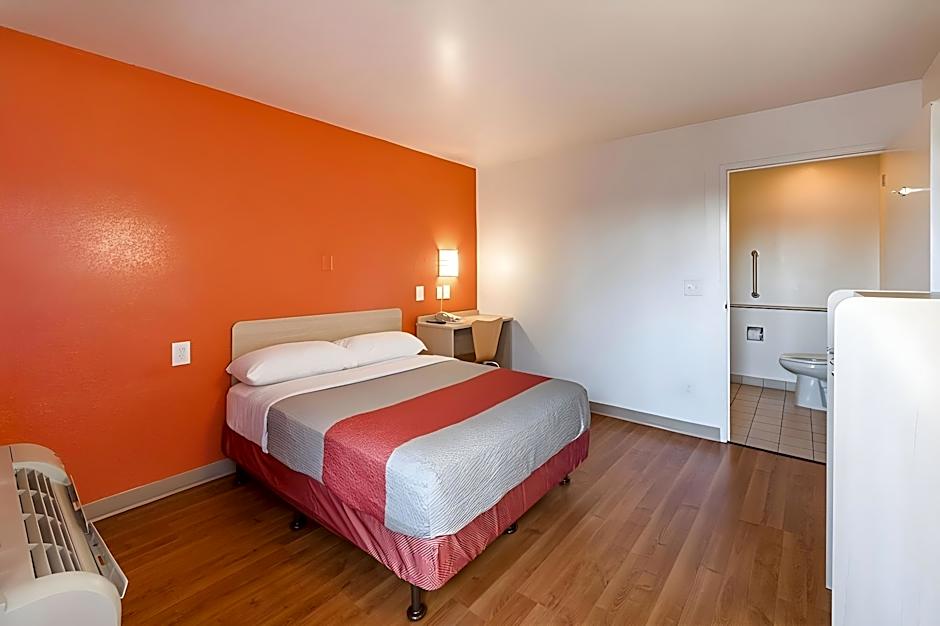 Motel 6-Mcallen, TX