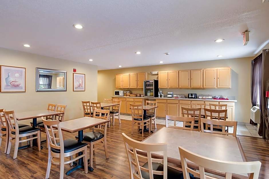 Econo Lodge Painted Post