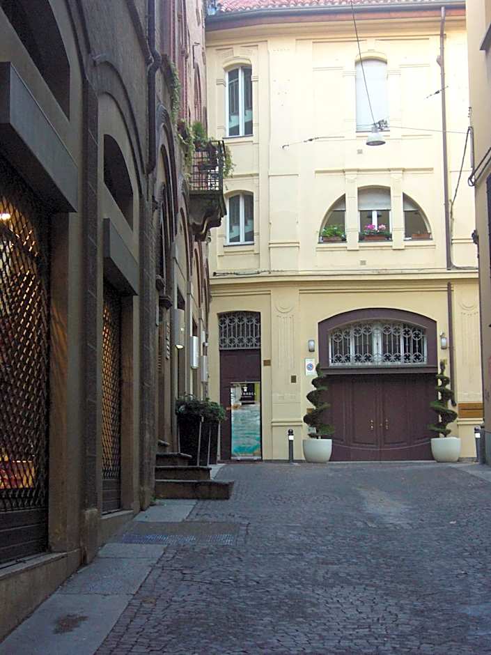 IL CASTELLO HOSTEL BOUTIQUE
