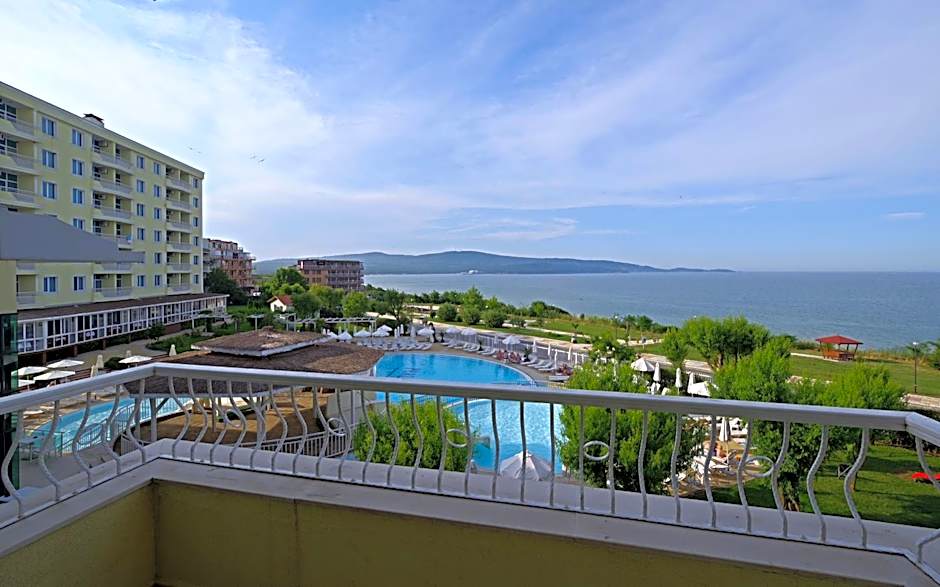 Hotel Perla Beach Luxury - All Inclusive &amp; Free Beach Access