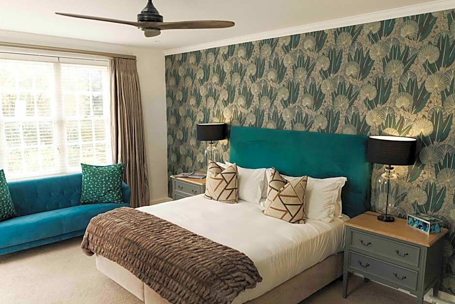 Les Chambres Guest House