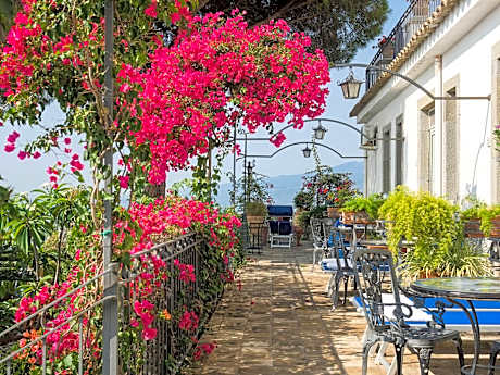 Double Room with Terrace and Sea View