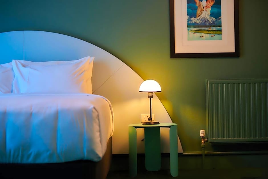 The Central Hotel Queenstown, A Naumi Chapter