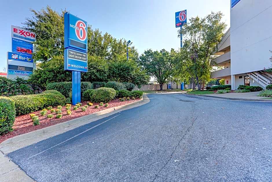 Motel 6-Memphis, TN - Downtown