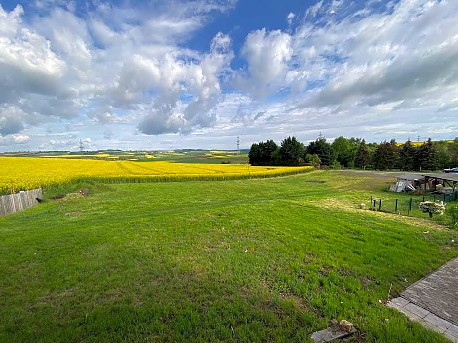 Zzzimple - Self Check In & Free Parking