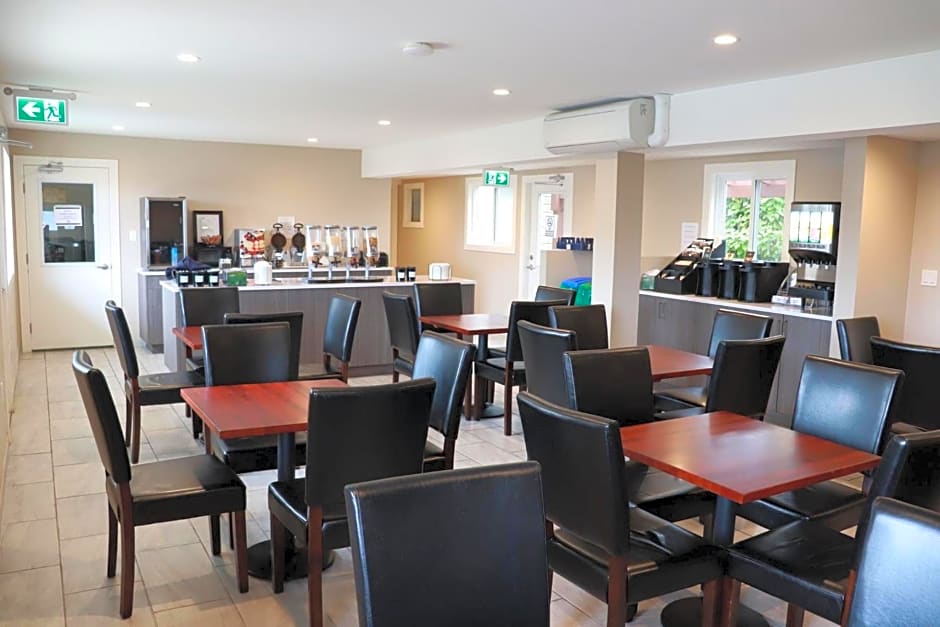 Super 8 by Wyndham Courtenay