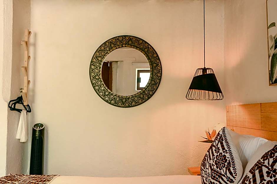 Petit Mesón (Pet Friendly Hotel)