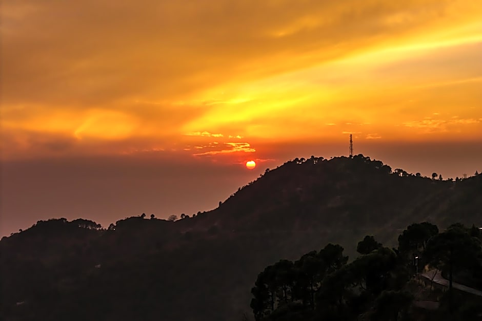 Stars and Windsongs- Essence of Himachal