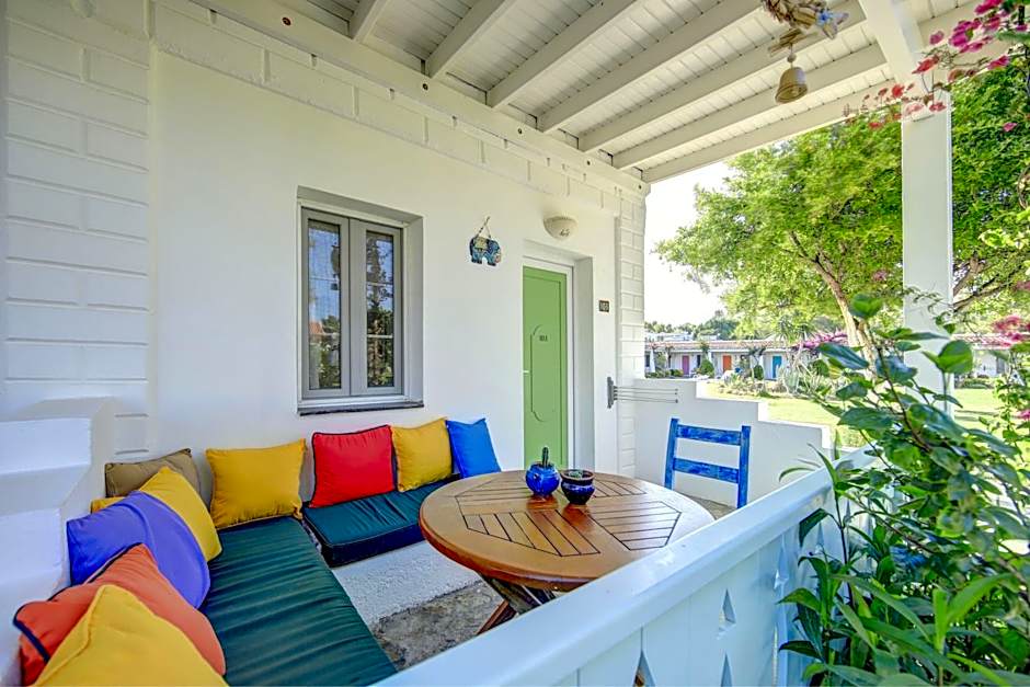 Kefi Beach & Suites