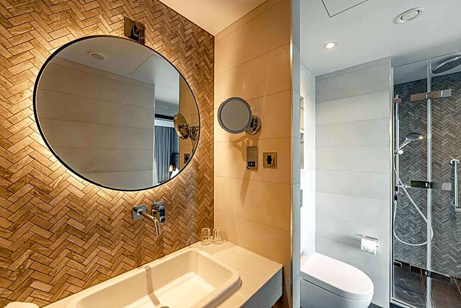 The Fellows House Cambridge, Curio Collection by Hilton