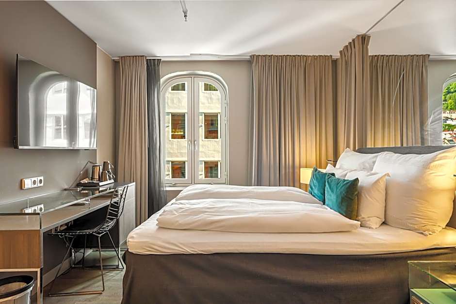 Clarion Hotel Admiral