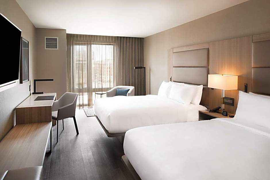 AC Hotel by Marriott Boston Cleveland Circle