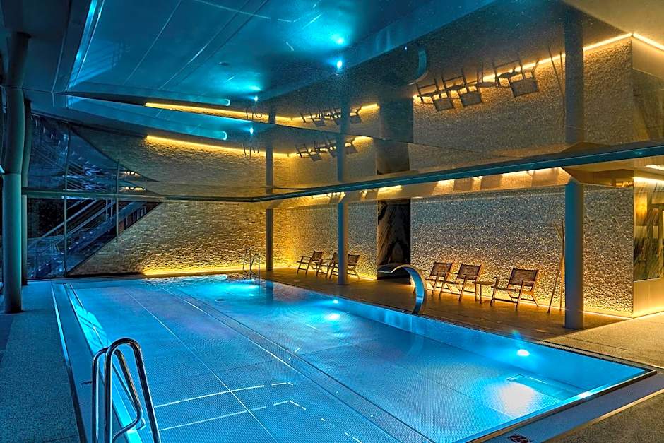 Hotel Tetřeví Boudy
