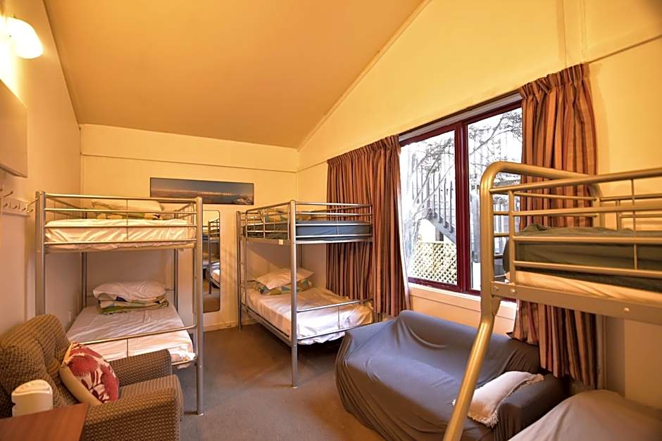 Stay In Tekapo Backpackers