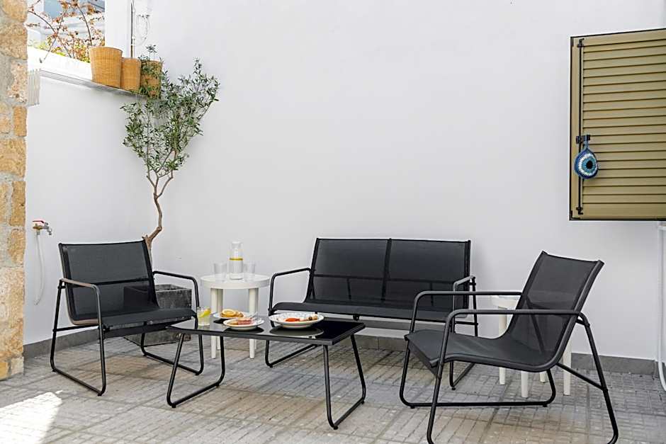 Lefka Hotel & Apartments