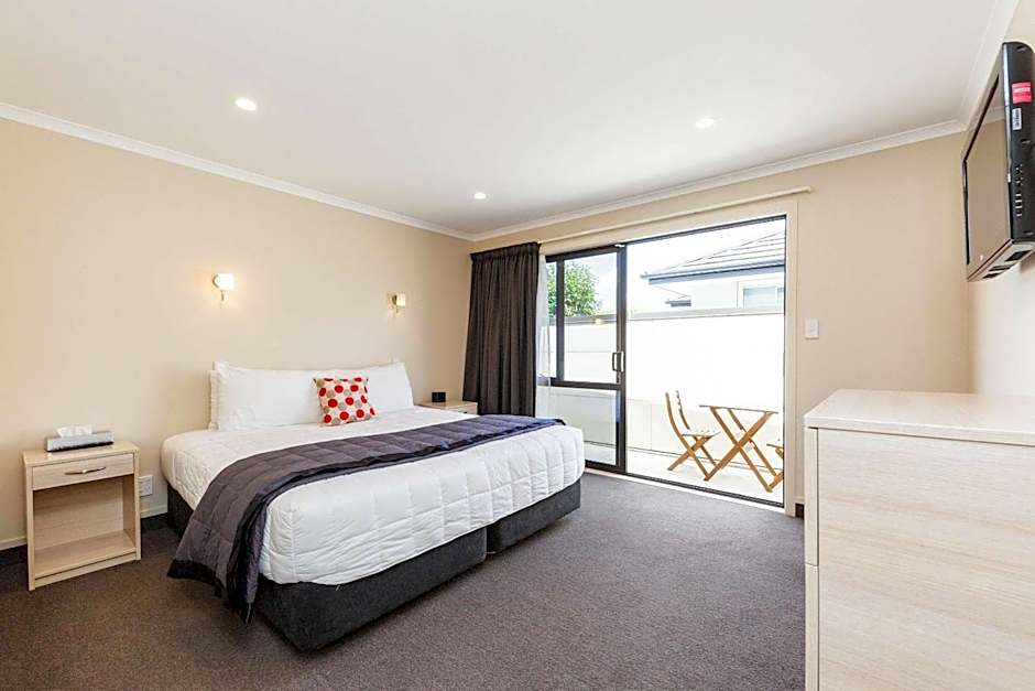 Kauri Court Motel and Apartments