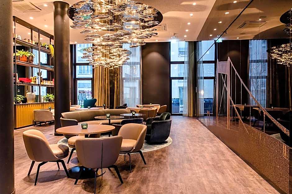 Motel One Köln-Altstadt