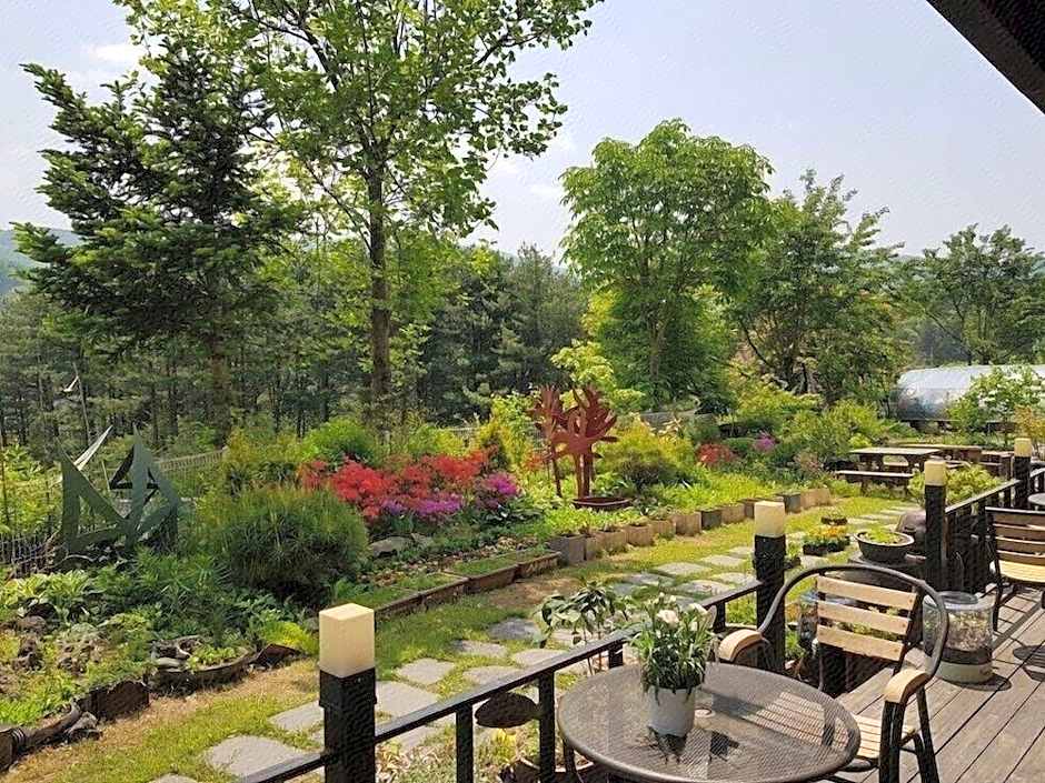 Blossom Pension