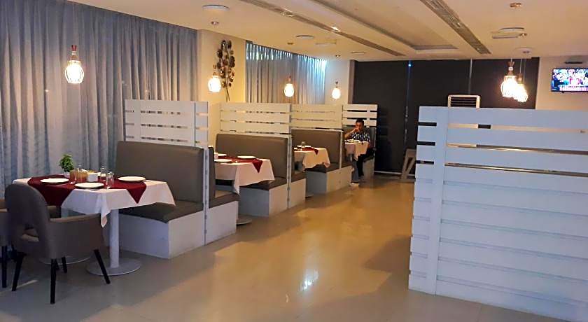 Savoy Grand Hotel Apartments