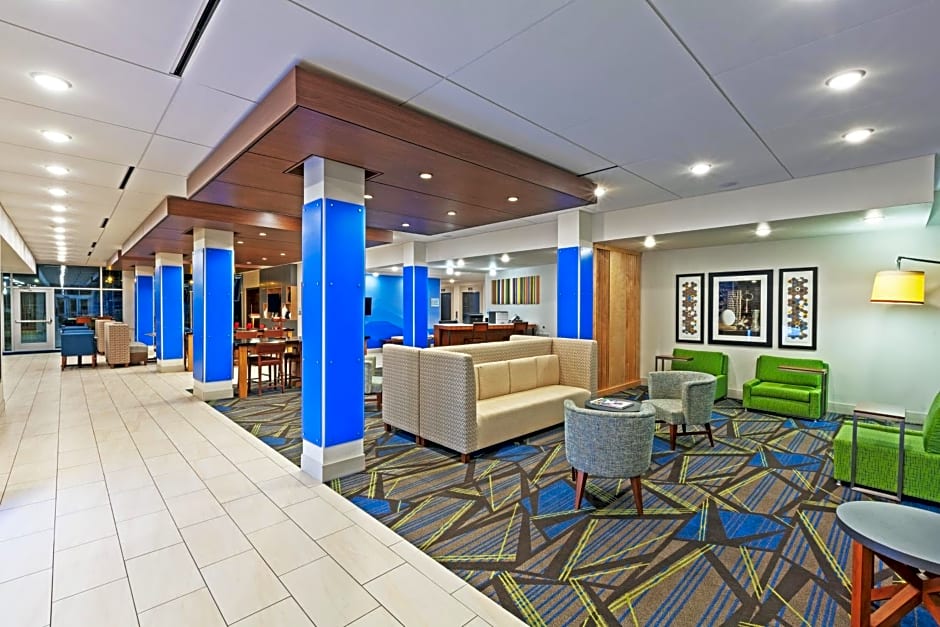 Holiday Inn Express & Suites - Brenham South, an IHG Hotel
