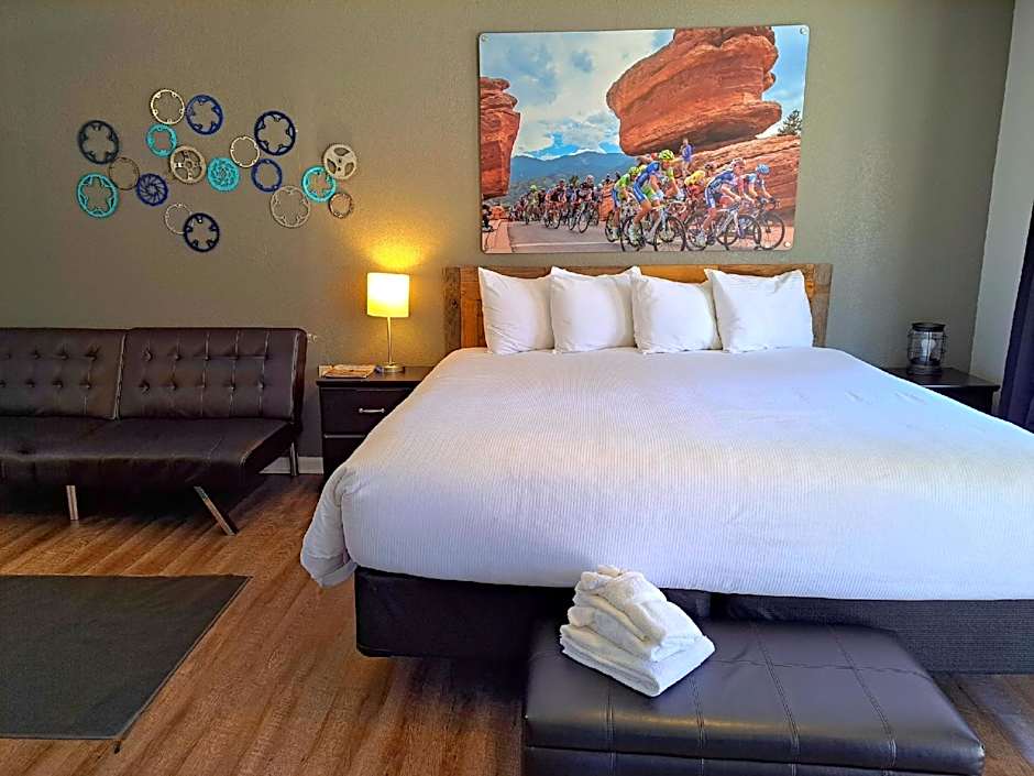 Photo 1 of 6 of Family Suite