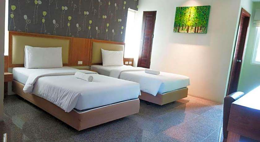 Phuket Ecozy Hotel